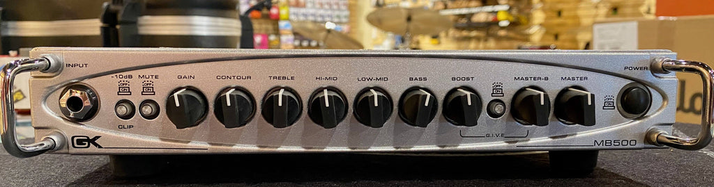 500-Watt Ultra Light Bass Head V883457