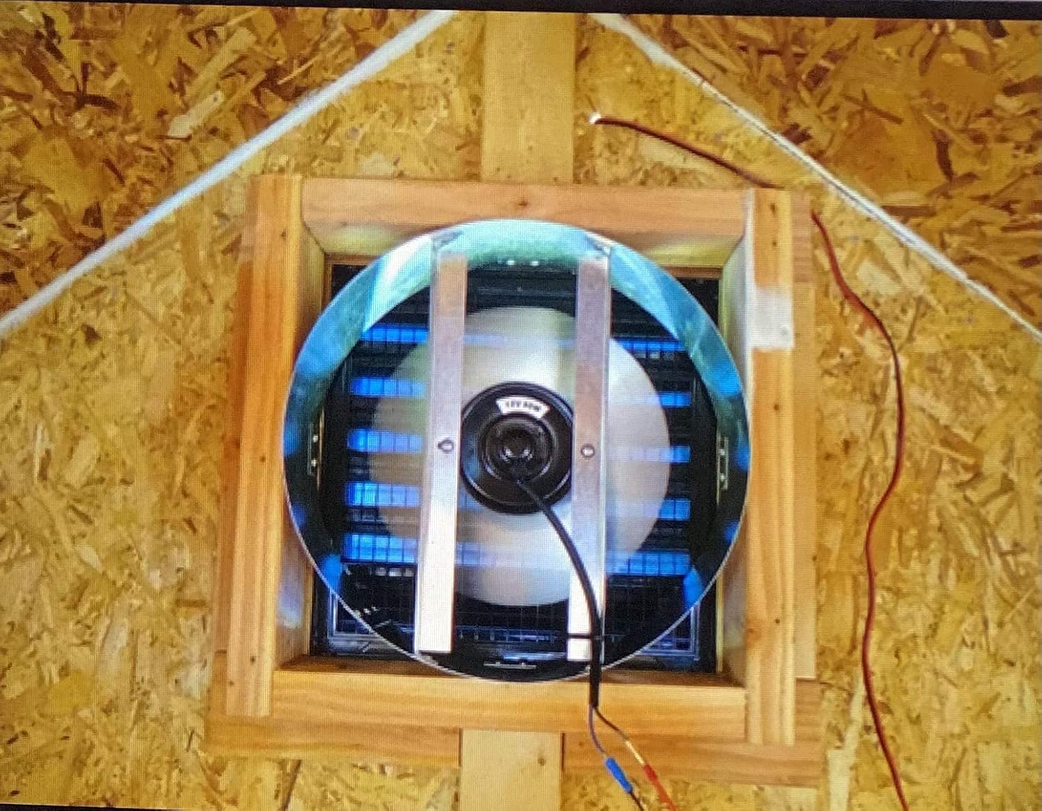 Solar Attic Fan with 12" Fan Housing R51540