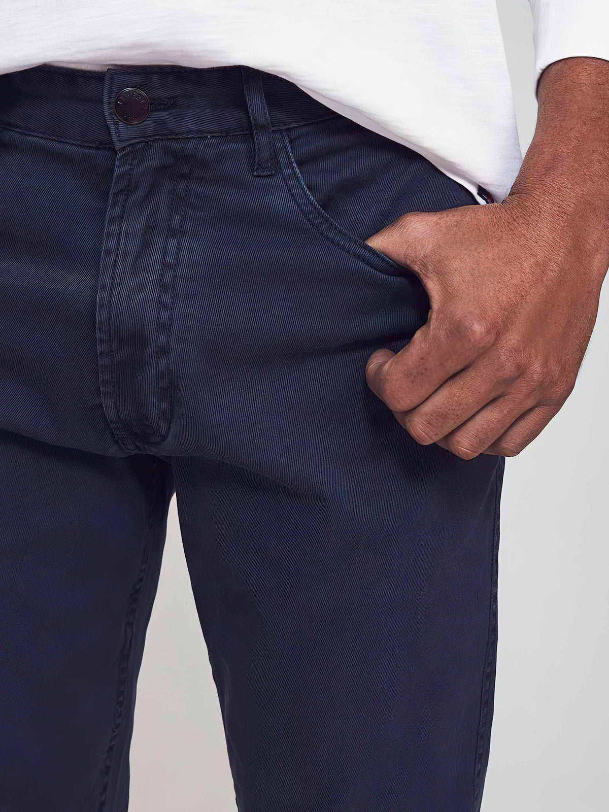 Navy 5-Pocket Pant E711694