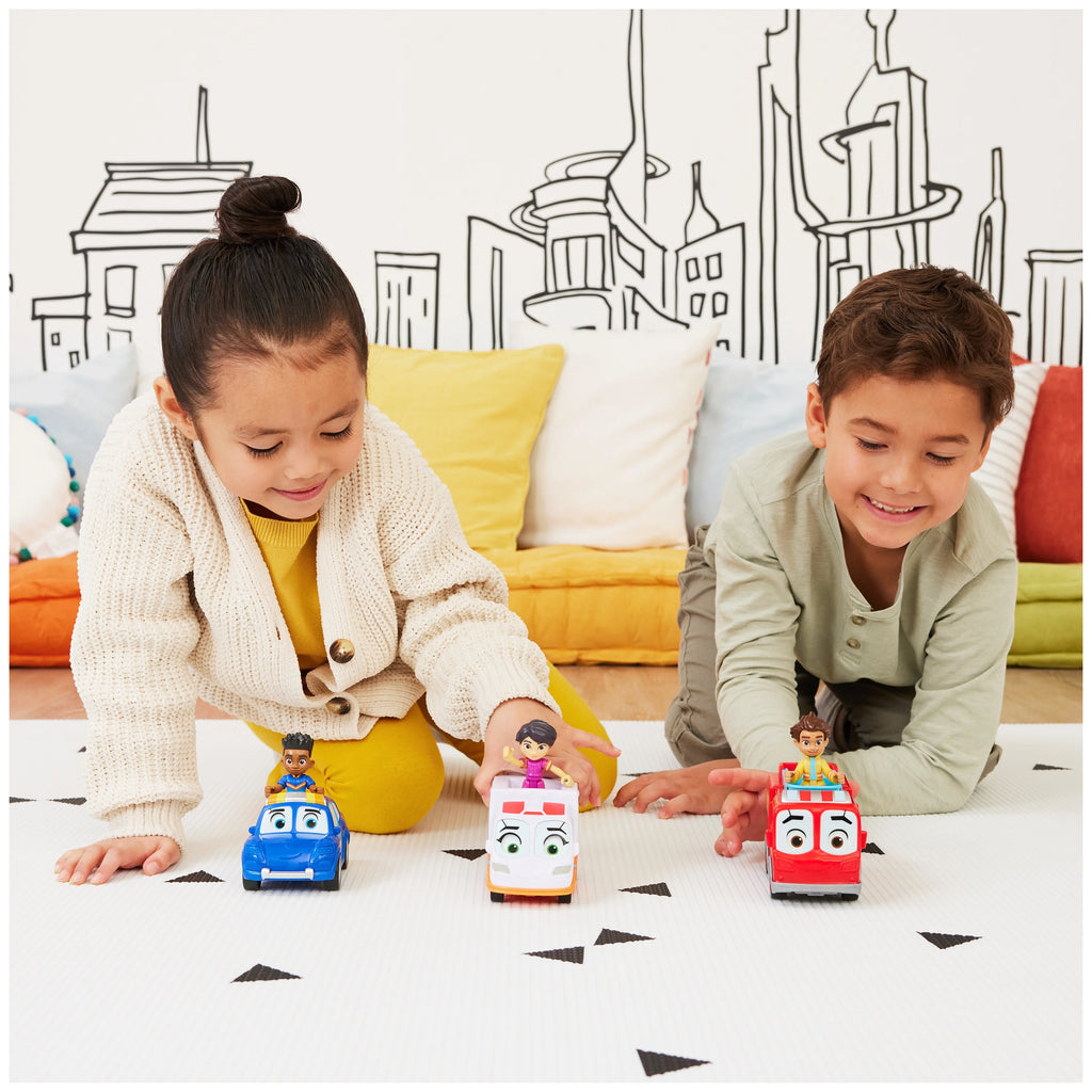 Fire Truck and Action Figure for Kids 3 and up H420