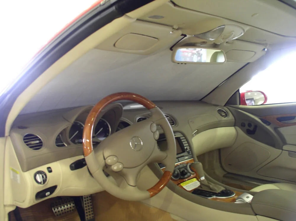 Custom-Fit Windshield Sun Shade I15380