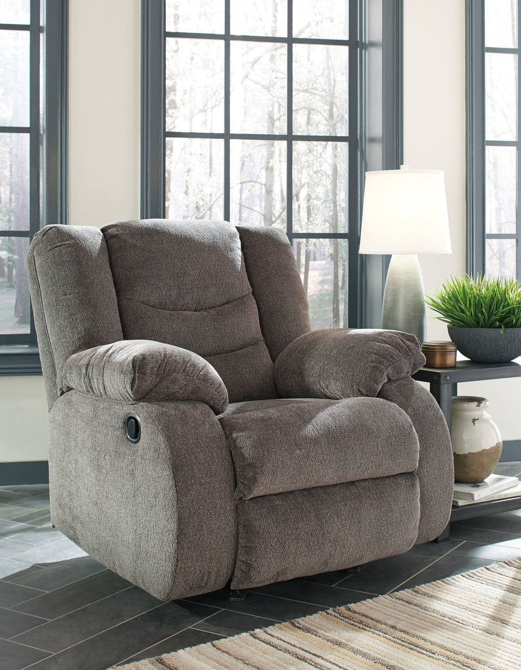 Rocker Recliner V18923