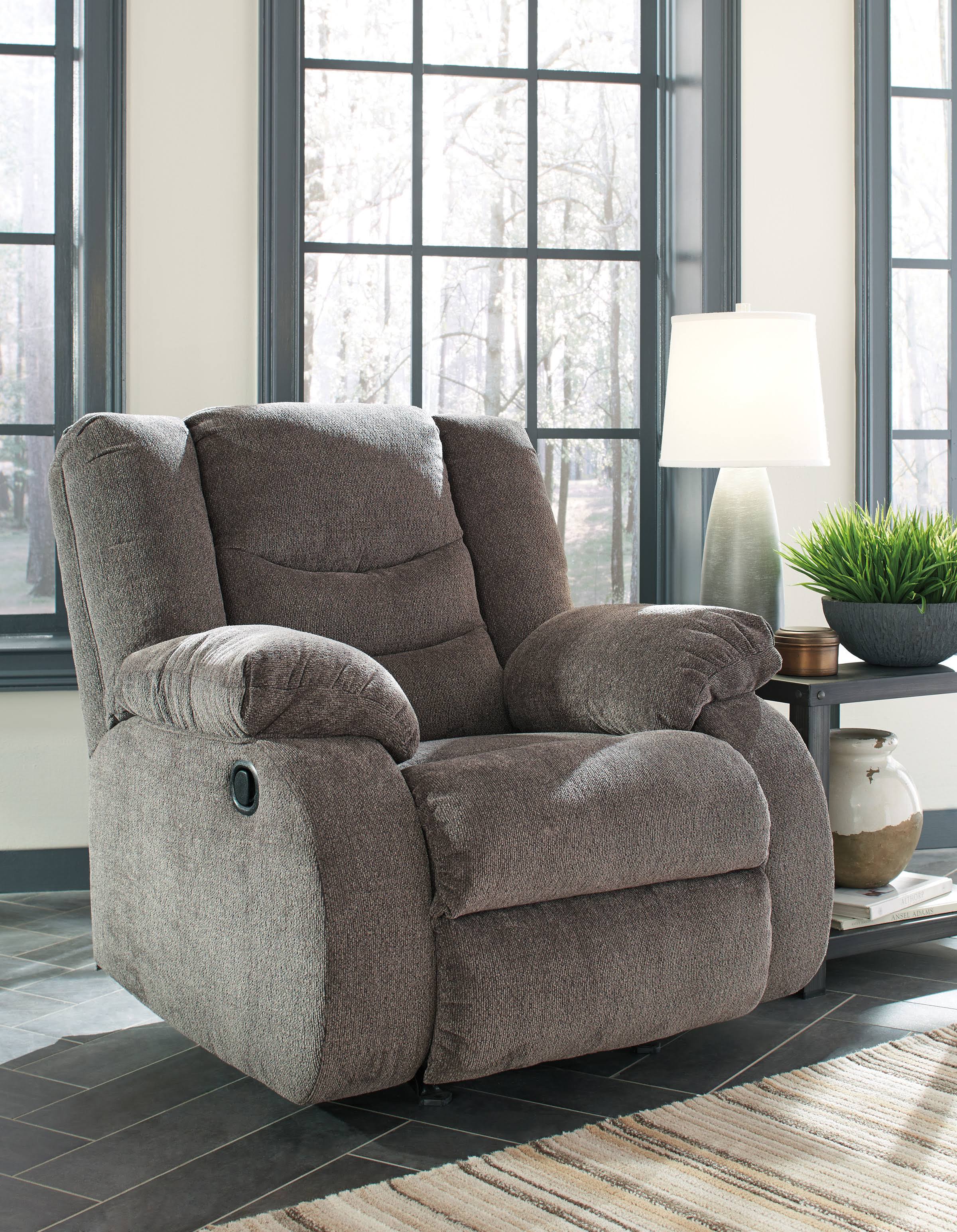 Rocker Recliner V18923