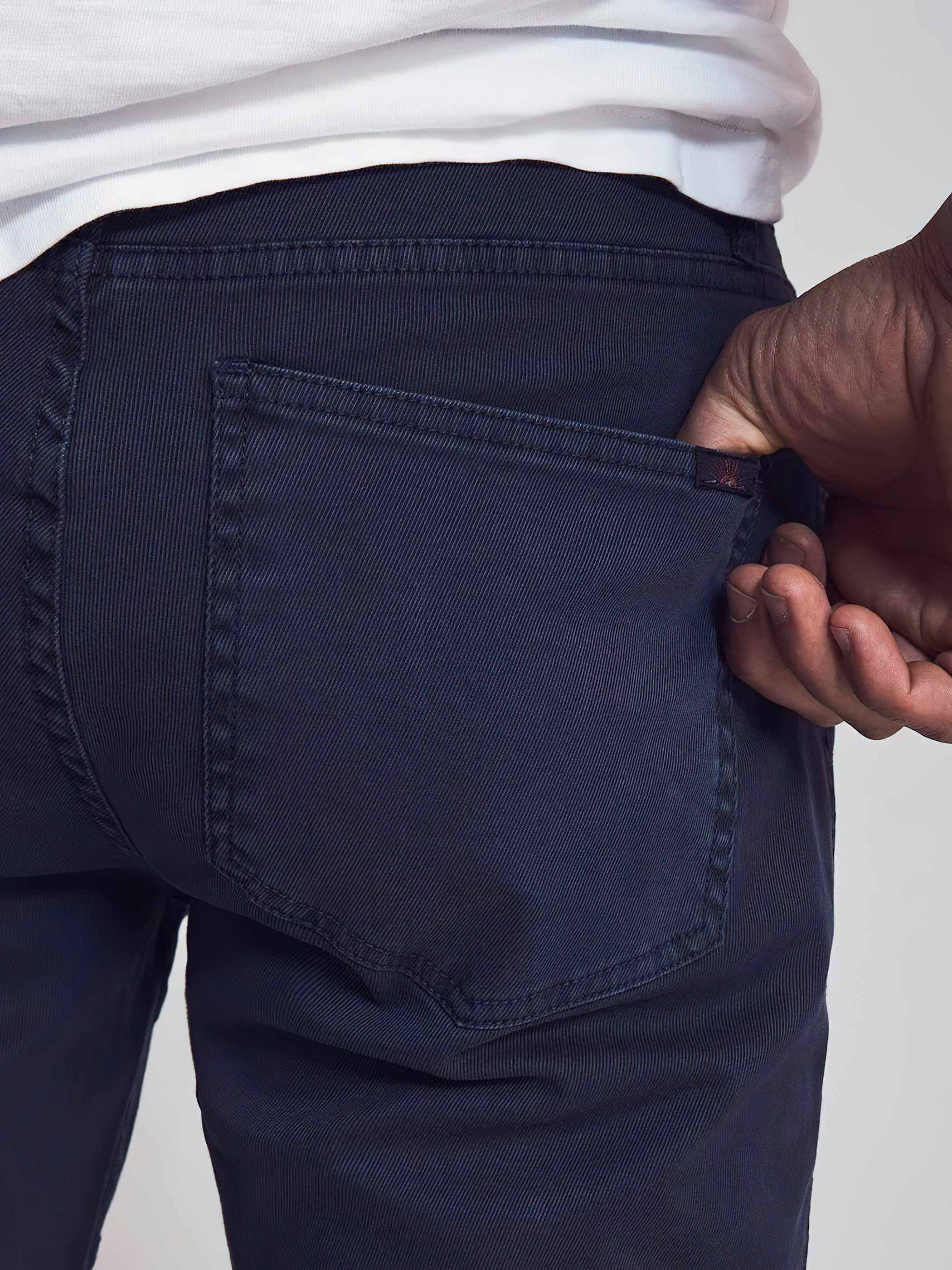 Navy 5-Pocket Pant E711694