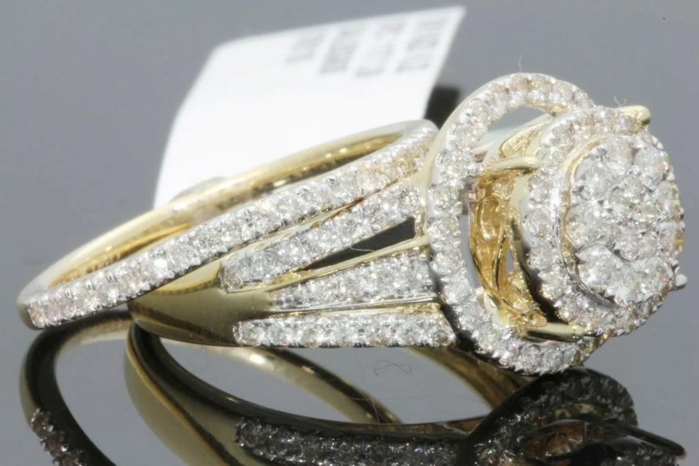 10K Yellow Gold 1.50 Carat Diamond Engagement Ring Wedding Band Set Q368386