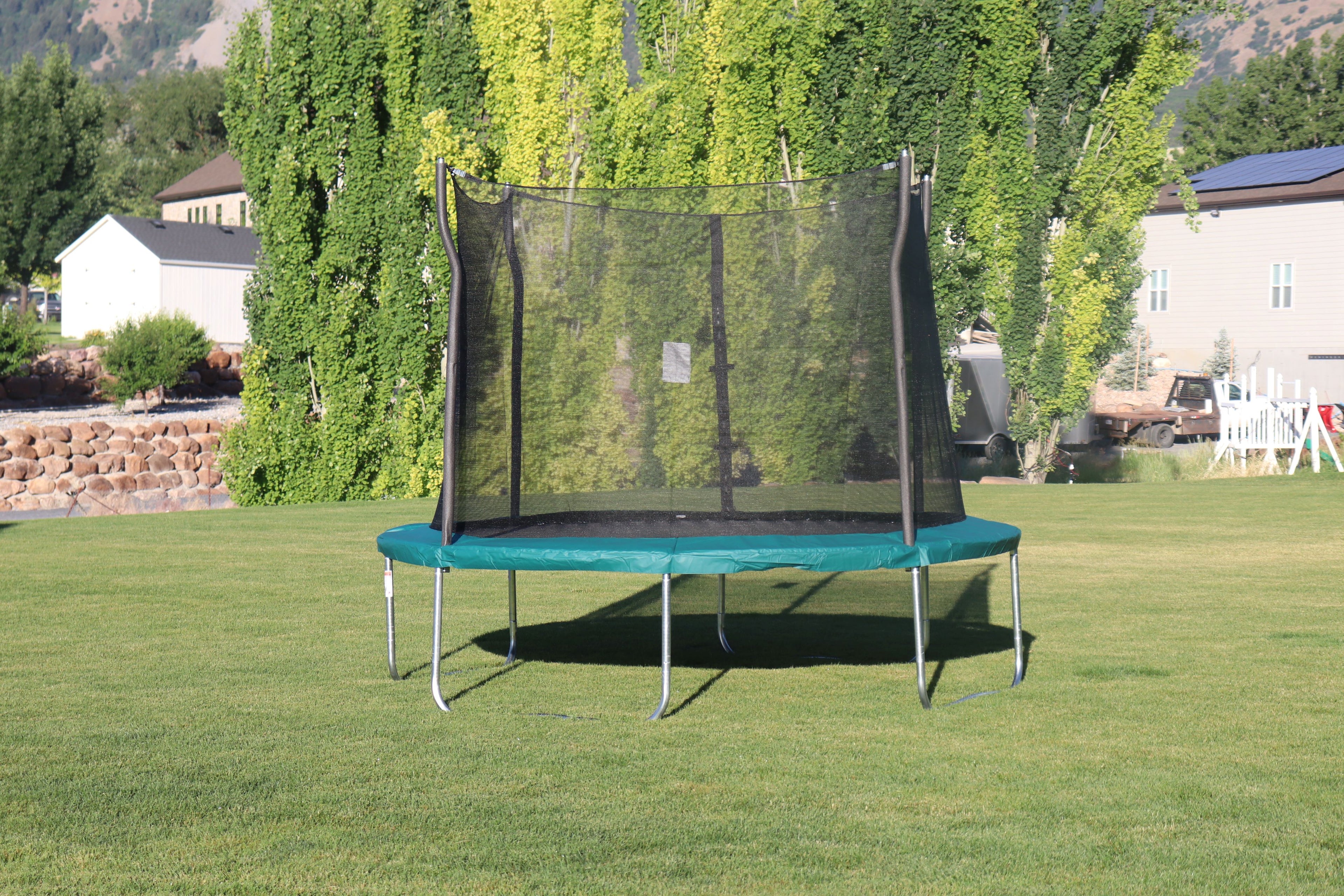10 foot Trampoline with Green Pad A8262